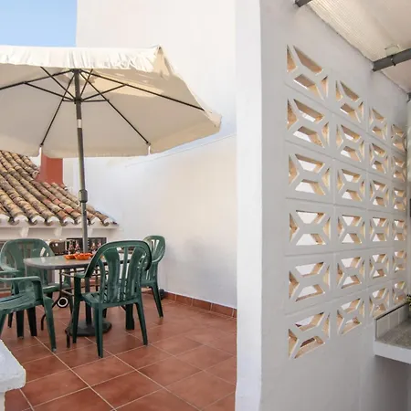 Beachfront House Chalet