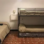 Beachfront House Σαλέ *