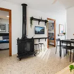 Beachfront House * Piles