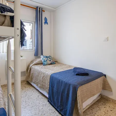 シャレー Beachfront House ピレス