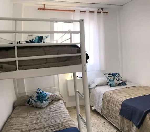 Beachfront House Шале Пилес