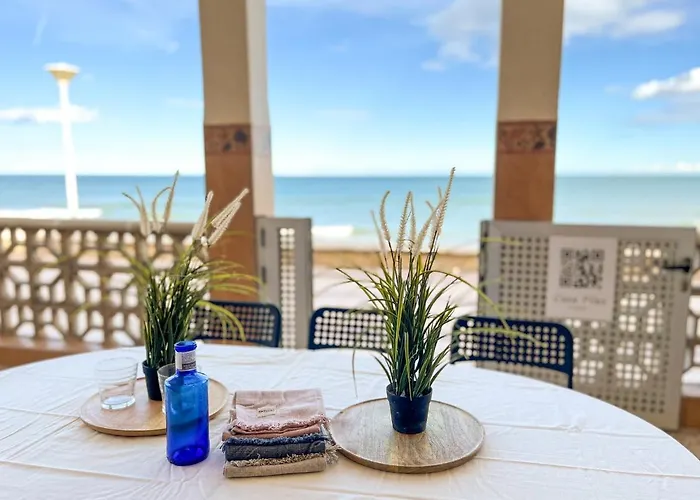 Beachfront House Шале *